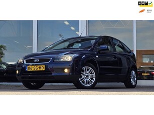 Ford Focus 1.6-16V Futura Airco Veel opties 16