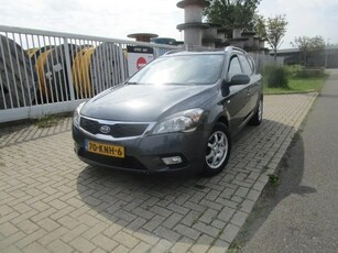 Kia cee'd 1.4 CVVT Seven (bj 2010)