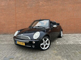 Mini Cabrio 1.6 One Pepper PARKEERSENSORENAIRCOCRUISE