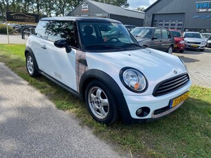 Mini Mini 1.4 One 2e VERSNBELLING NIET GOED BURBERRY WRAP