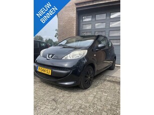 Peugeot 107 1.0-12V XR Alcantara/Airco