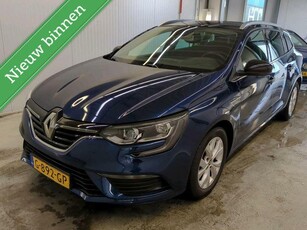 Renault Megane Estate 1.3 TCe Limited 140 PK Navi