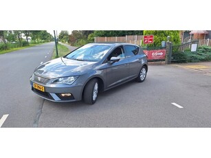 Seat Leon 1.0 EcoTSI Style Business Intense auto is