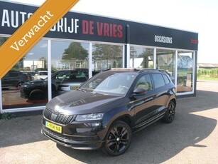 Skoda Karoq 1.5 TSI ACT Sportline Black-optick Pano/Virtual