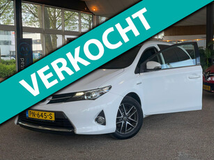 TOYOTA AURIS Touring Sports 1.8 Hybrid|2e eig|Cruise|Camera|Lage km|Vol historie|Zeer nette auto|Recent GR beurt gehad|Hybrid