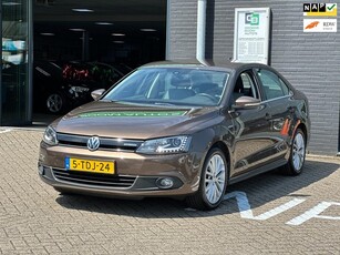 Volkswagen Jetta 1.4 TSI Hybrid