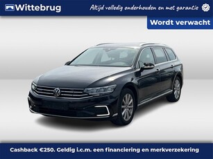 Volkswagen Passat Variant 1.4 TSI PHEV GTE Business / LEDER