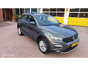 Volkswagen T-Roc 1.0 TSI Style Business