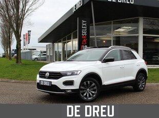 VOLKSWAGEN T-ROC 1.5 TSI Sport | PANORAMADAK | CAMERA | ADAPTIVE CRUISE