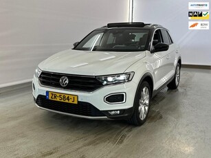 Volkswagen T-Roc 1.5 TSI Sport R-Line - PANO - NL AUTO -