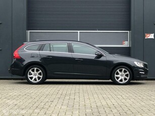 Volvo V60 1.6 D2 Momentum Navi Cruise 17inch PDC Leder