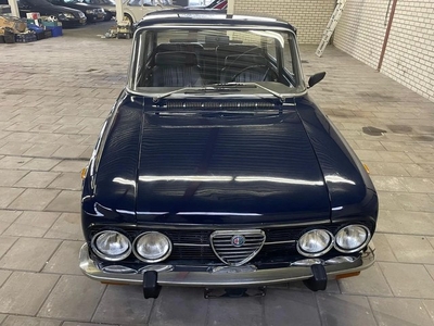 Alfa Romeo Nuova (Giulia) 1.3L 4drs bj1977 zeer mooi koets