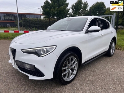 Alfa Romeo Stelvio 2.0 T 280PK AWD Q4 1ste eig Leder LED