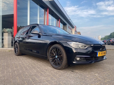 BMW 3-serie Touring 330i xDrive High Executive Sports Line