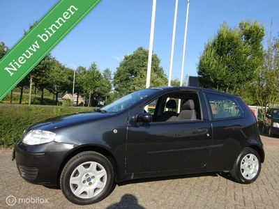 Fiat Punto 1.4-16V Dynamic '04 3DRS AircoCruiseNAP!