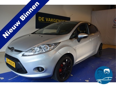 Ford Fiesta 1.6 Ghia trekhaak airco centrvergr afstbed