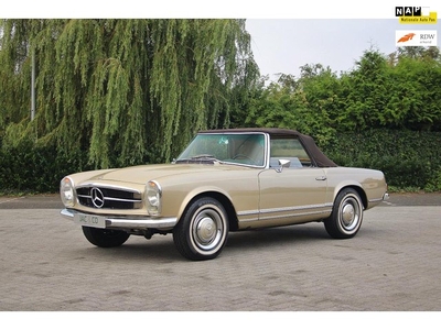 Mercedes-Benz 230 SL Pagode