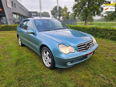 Mercedes-Benz C-klasse 240 Elegance in zeer nette staat