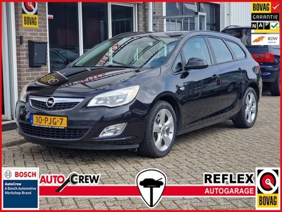 Opel Astra Sports Tourer 1.6 Turbo Cosmo NAVICRUISED-RIEM