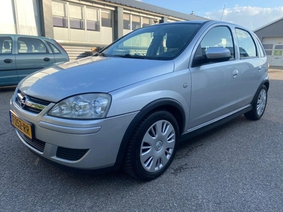 Opel Corsa 1.2-16V Silverline 2005 verkocht