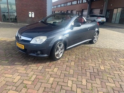 Opel Tigra TwinTop 1.4-16V Rhythm! Leder! Nw Apk! 133 DKM!