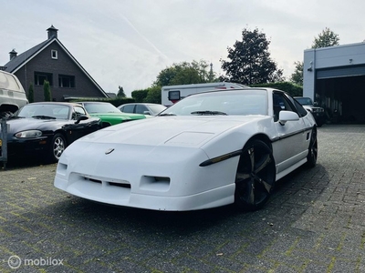 Pontiac Fiero GT 2.8 V6 82.000 km schuurvondst !!! NU