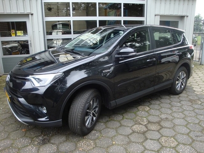 Toyota RAV4 2.5 Hybrid AWD Dynamic / Trekhaak (bj 2016)