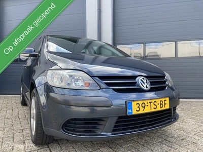 Volkswagen Golf 1.6 FSI Trendline Uitvoering • NL Auto •