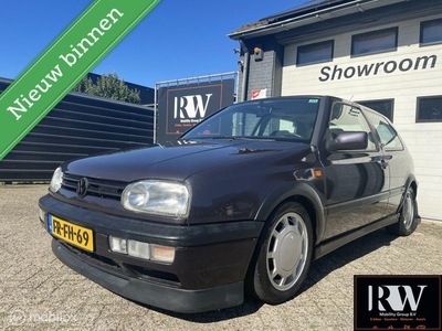 Volkswagen Golf 2.0 GTI Paars ORIG NED 3-DRS, nieuwe APK!