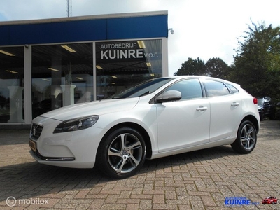 Volvo V40 2.0 T2