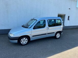 Citroen Berlingo 1.6-16V Multispace, '02, airco, cruise controle, trekhaak, in een nette staat !