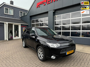 Mitsubishi Outlander 2.0 PHEV Intense + / 4x4 / NL Auto met NAP / Sound Pakket / Keyless Go .