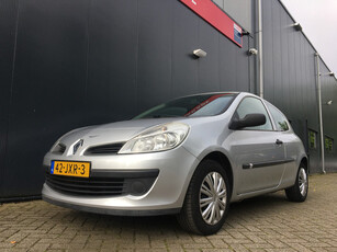 Renault Clio 1.2 TCE Expression, Trekhaak, Pano dak, Airco