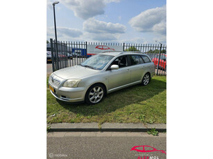 Toyota Avensis Wagon 2.0 VVTi Linea Luna