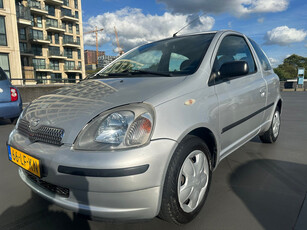 Toyota Yaris 1.3 VVT-i Sol AUTOMAAT 56000km NAP 2e Eig Als Nieuw