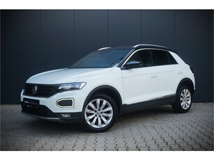 Volkswagen T-Roc 1.5 TSI Sport DSG | Automaat | Virtual | PDC | Apple Carplay | Ambient light | Leer | Led | NAP | BTW | Adaptive Cruise Control |