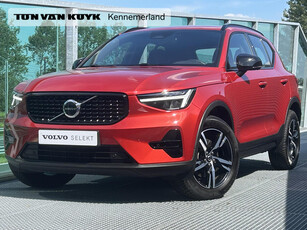 Volvo XC40 2.0 B4 Plus Dark , Adaptive Cruise , Pilot Assist , Elek. Trekhaak , BLIS , Elek. Verstelbare stoelen met geheugen , Carplay , Harman/Kardon , Elek. Achterklep , Parkeercamera , Google ,