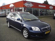 Toyota Avensis Wagon 2.2 D-4D Linea Luna (6versn,clima,bj06,2500,-)