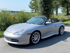 Porsche 996 Carrera Cabrio met GT3