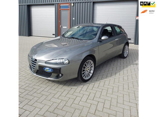 Alfa Romeo 147 1.6 T.Spark Progres*Nieuwe Apk tm 30-12-2025*