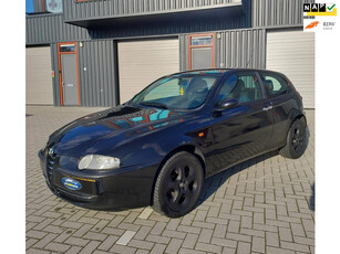 Alfa Romeo 147 2.0 T.Spark Distinctive