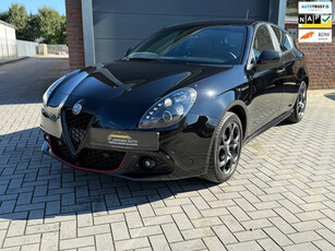 Alfa Romeo Giulietta 1.4 Turbo Sport, carbon, leder, navi, dab