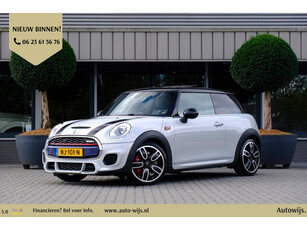 Mini Mini 2.0 John Cooper Works Chili|AUT|Pano|Leder|Dealer onderhouden