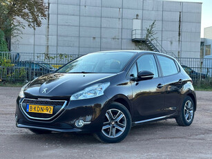 Peugeot 208 1.2 VTi Active/NAVI/TREKHAAK