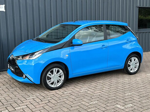 Toyota Aygo 1.0 VVT-i x-clusiv 1E EIGENAAR!/DEALER OND.!/APK/