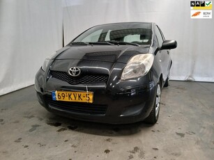 Toyota Yaris 1.3 VVTi Comfort - Airco - Achter Schade