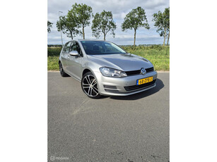 Volkswagen Golf 1.4 TSI Highline | Automaat | NL auto 2 eig