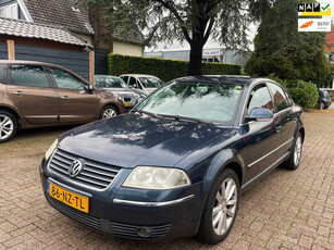 Volkswagen Passat 2.0-20V Highline-Leder-Clima-Cruise-Velgen