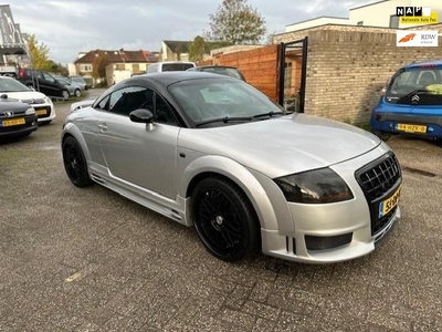 Audi TT 1.8 5V Turbo *Sport Uivoering * Leer * Uitlaatklep