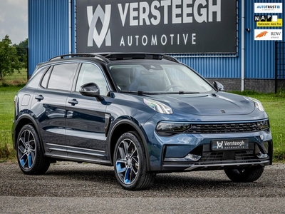 Lynk & Co 01 1.5 Plug-In Hybrid 262pk Panoramadak360